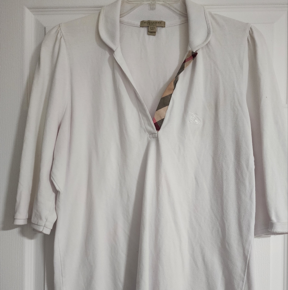 Authentic BURBERRY White Polo Shirt with Plaid Accent
